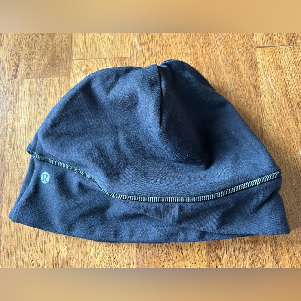 Lululemon Cold Terrain Run Beanie Black Soft Stretchy Unisex One Size